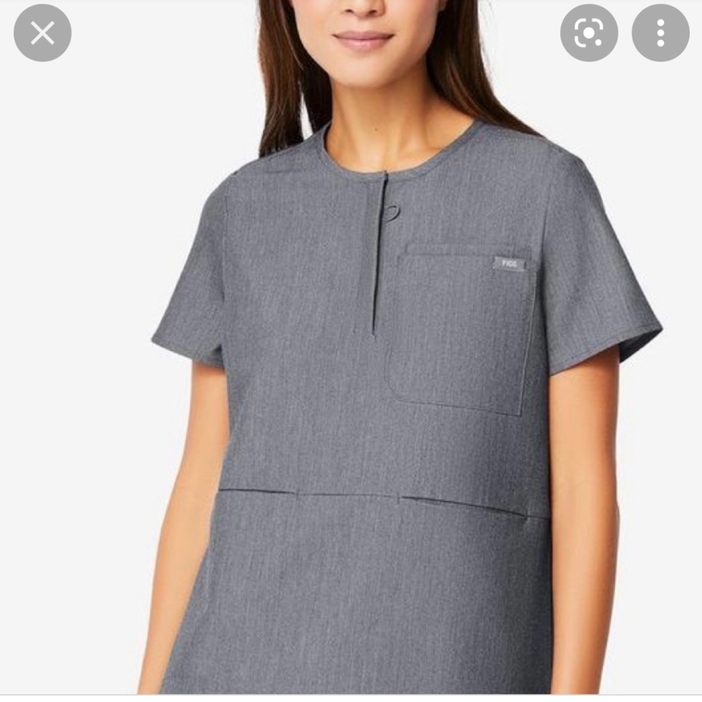 Figs Zaria Scrub Top in Black